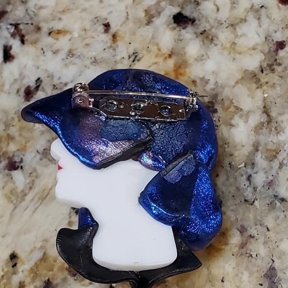 VINTAGE 1980S LADY HEAD FACE BROOCH PIN FASHION COSTUME JEWELRY METALLIC BLUE - Picture 5 of 8